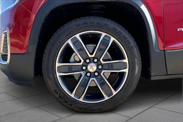 Used 2020 GMC Acadia SLT w/ LPO, Floor Liner Package image 12