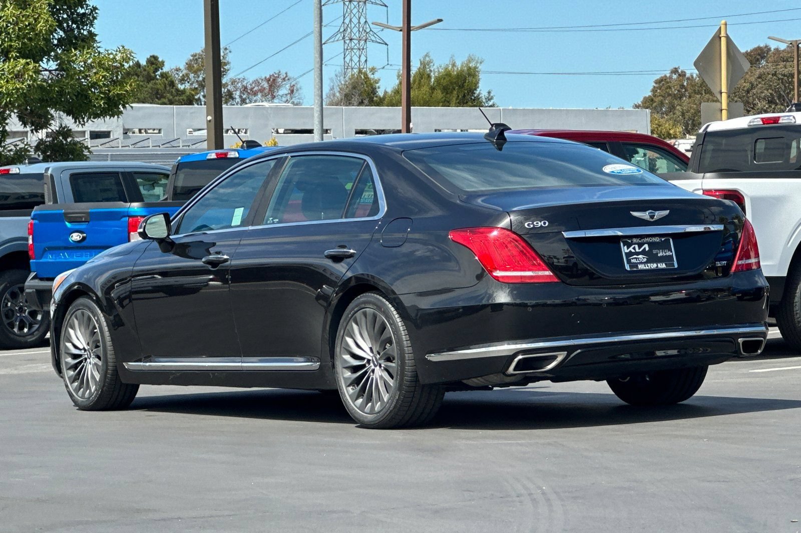 Used 2019 Genesis G90 3.3T Premium RWD image 8