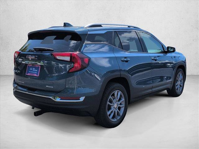 Used 2024 GMC Terrain SLT AWD/4WD image 5