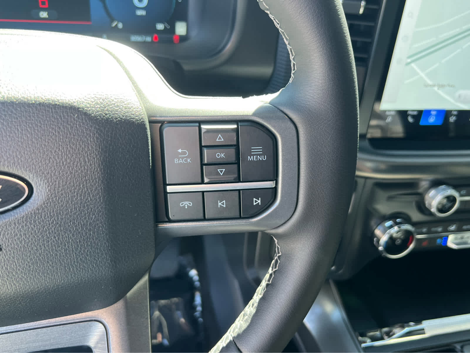 Certified 2025 Ford F150 Lariat w/ Equipment Group 502A High image 35