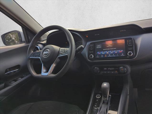 Used 2022 Nissan Kicks SV image 26
