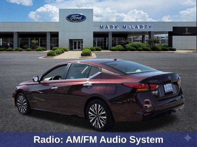 Used 2025 Nissan Altima 2.5 SV FWD image 3