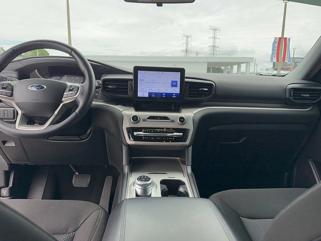 Certified 2022 Ford Explorer XLT RWD image 29
