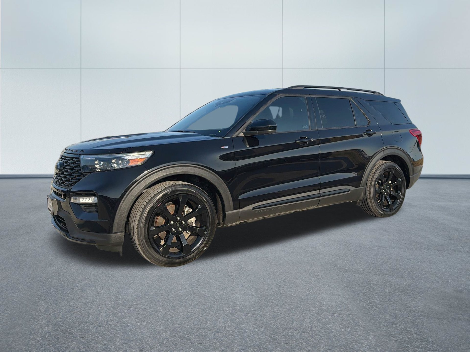 Certified 2023 Ford Explorer ST-Line w/ Class IV Trailer Tow Package