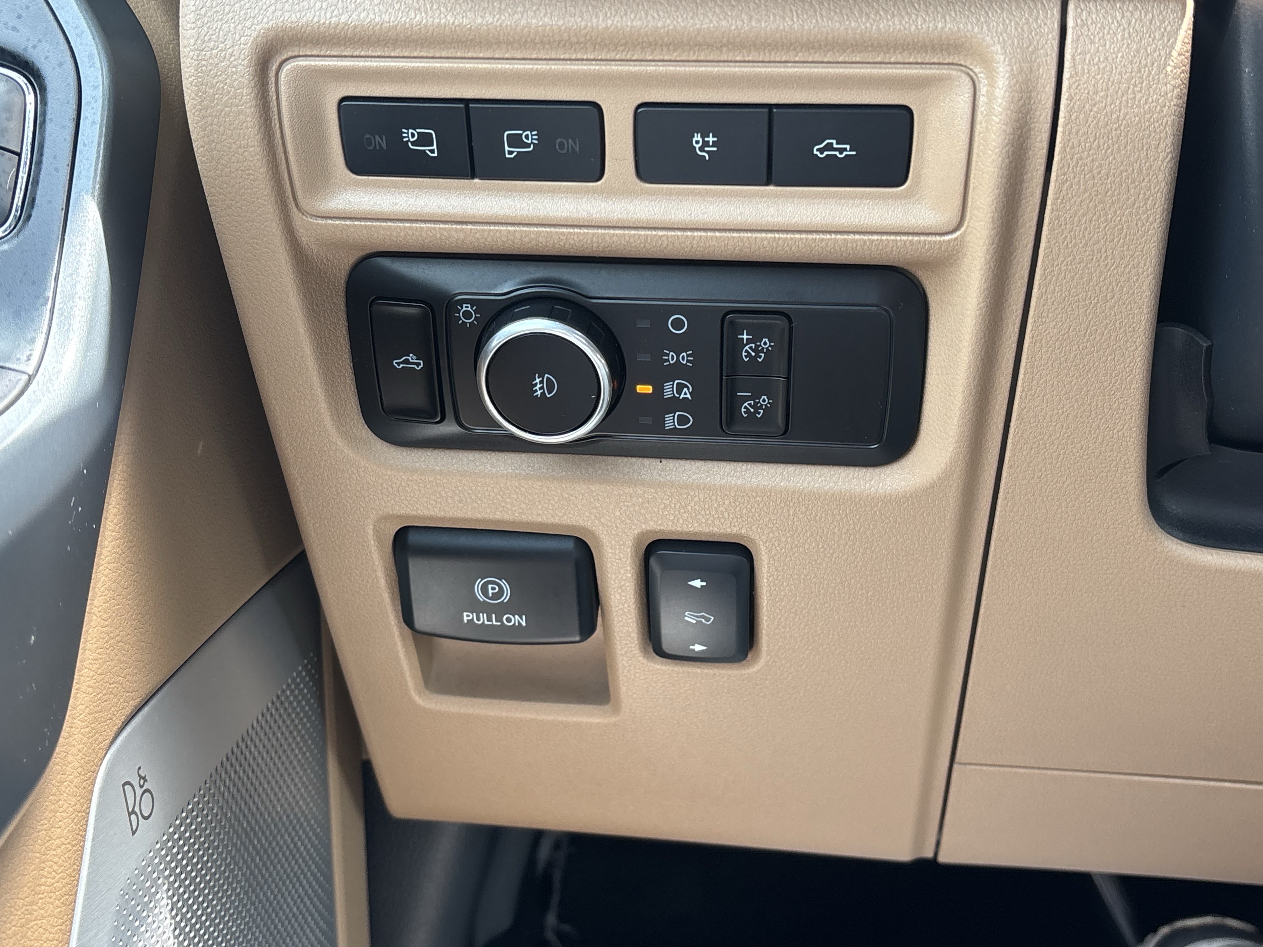 Certified 2023 Ford F150 Lariat w/ Equipment Group 502A High AWD/4WD image 44