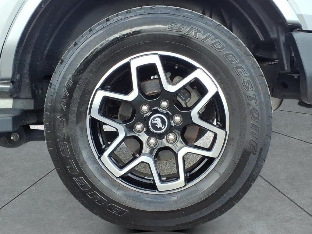 Certified 2023 Ford Bronco Outer Banks AWD/4WD image 2