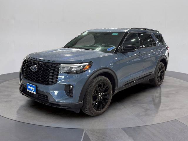 Certified 2025 Ford Explorer ST-Line AWD/4WD image 2