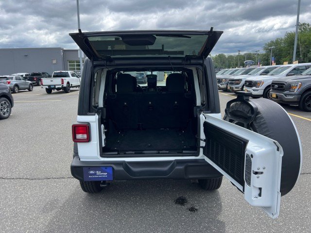 Used 2018 Jeep Wrangler Unlimited Sport S AWD/4WD image 29