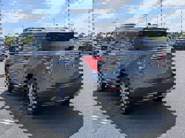 Certified 2023 Ford Explorer XLT w/ Equipment Group 202A RWD image 6