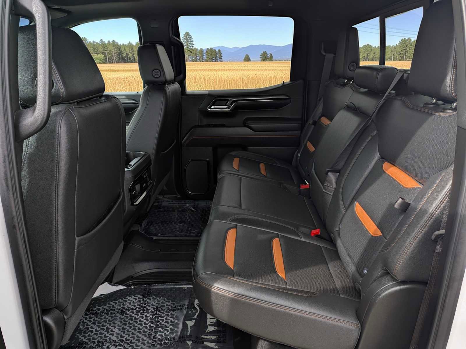 Used 2024 GMC Sierra 1500 AT4 w/ Technology Package image 19