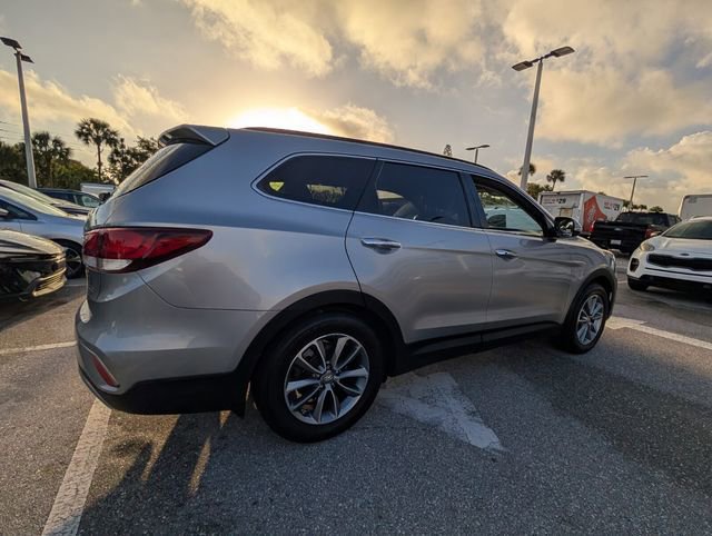 Used 2017 Hyundai Santa Fe SE w/ SE Premium Package 02 image 4