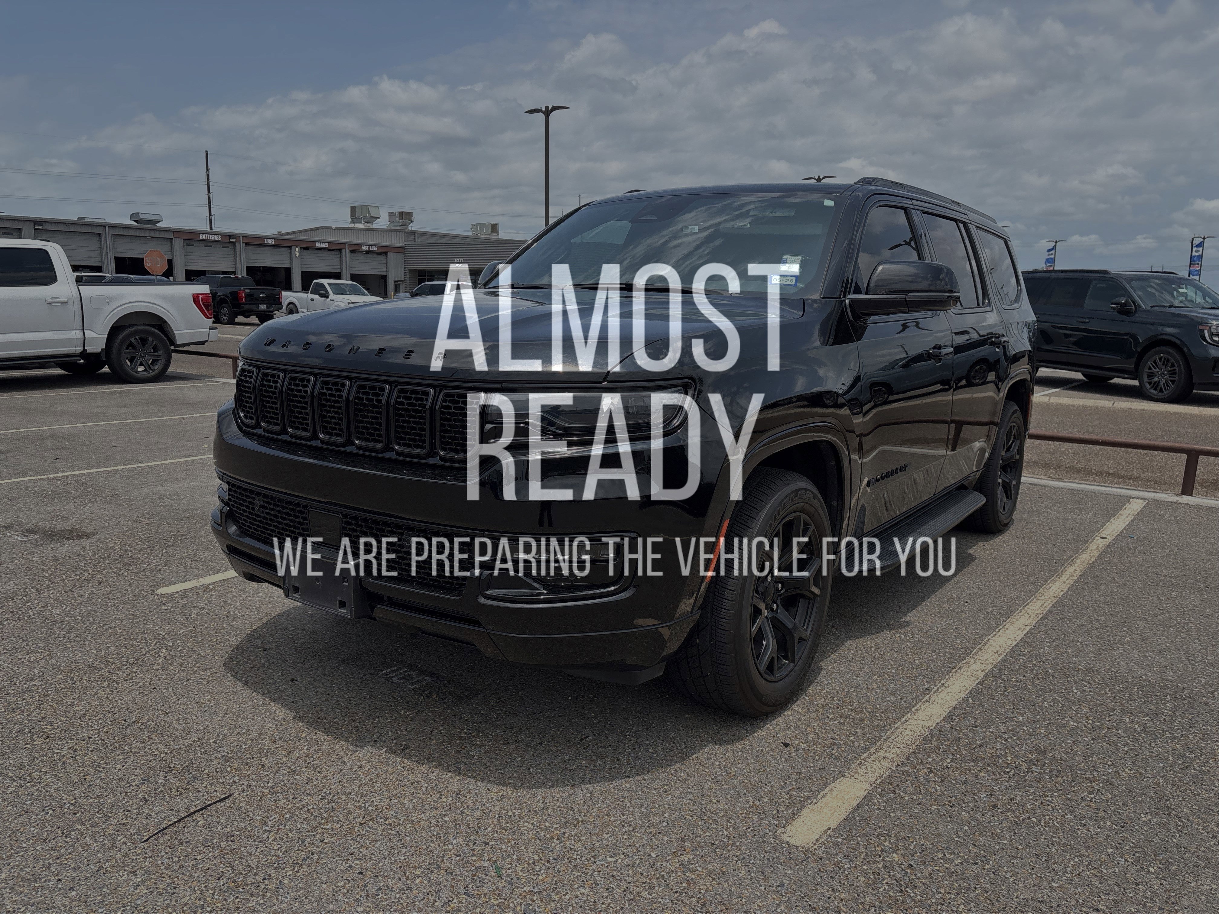 Used 2023 Jeep Wagoneer Series II AWD/4WD image 2