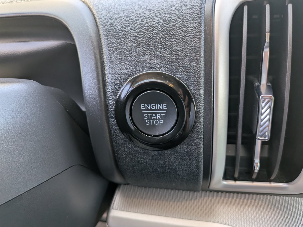 Certified 2025 Ford Expedition Active AWD/4WD image 28