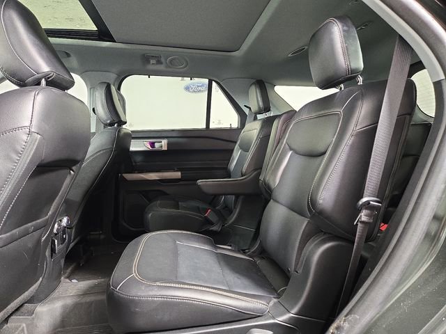 Certified 2022 Ford Explorer Limited w/ Equipment Group 301A image 10