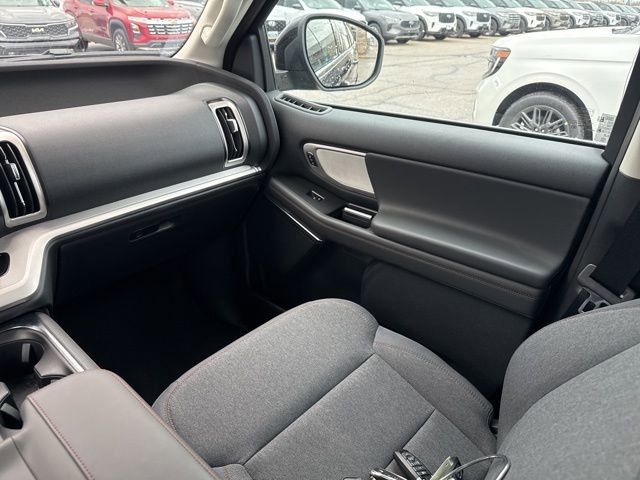 Certified 2025 Ford Expedition Active image 20