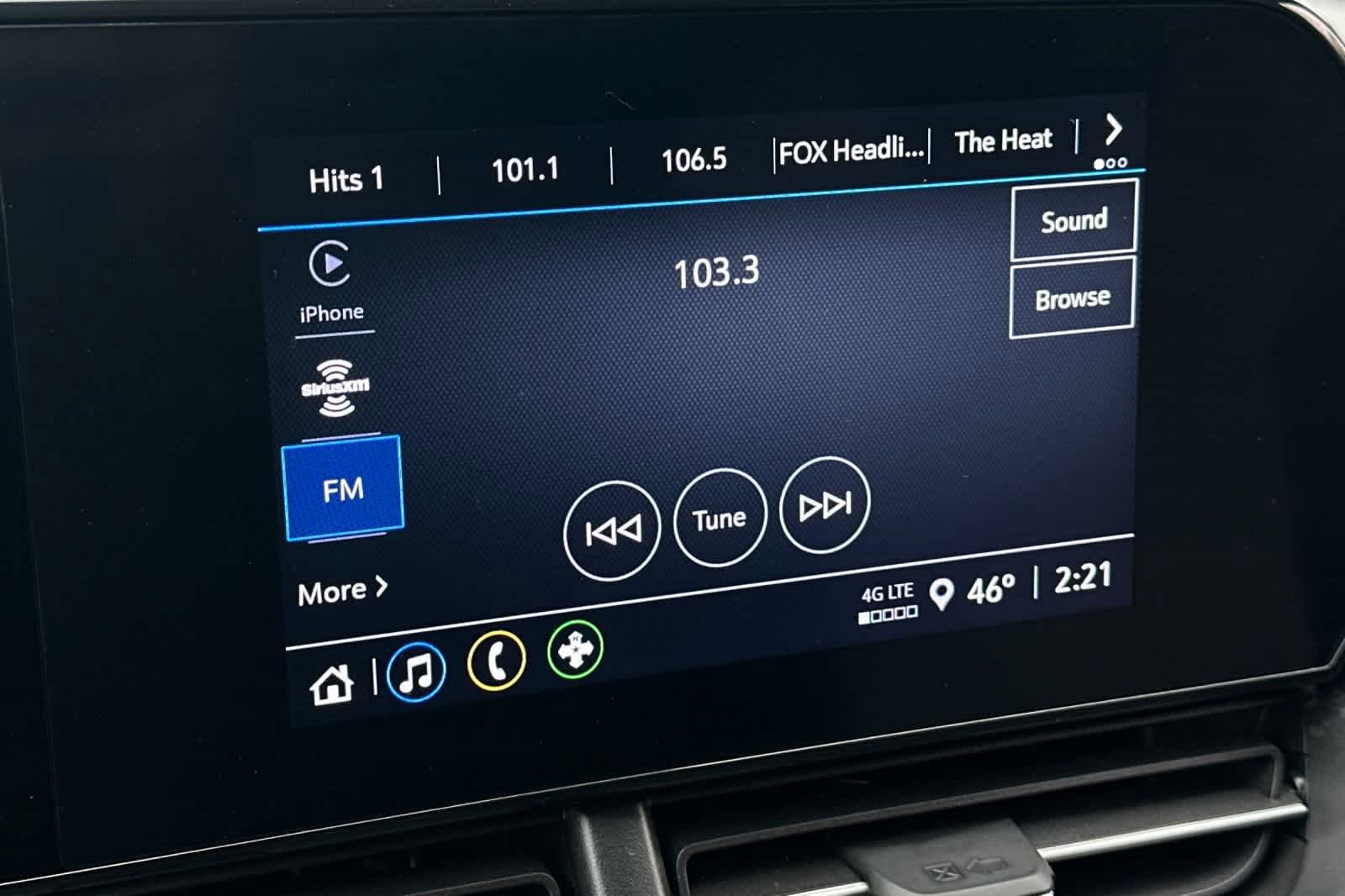 Used 2025 Chevrolet Trax RS w/ Driver Confidence Package image 19