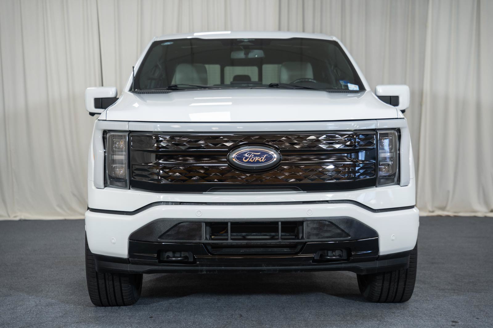 Certified 2023 Ford F150 Lightning Platinum AWD/4WD image 2