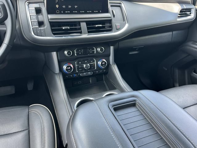 Used 2023 GMC Yukon SLT AWD/4WD image 18