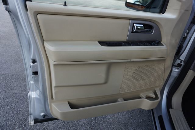 Certified 2017 Ford Expedition EL Limited w/ Equipment Group 301A image 32