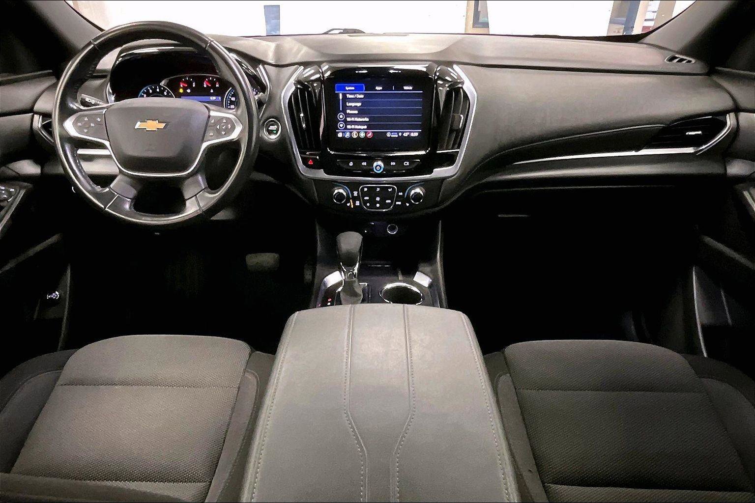 Used 2022 Chevrolet Traverse LT w/ LPO, Cargo Package image 14