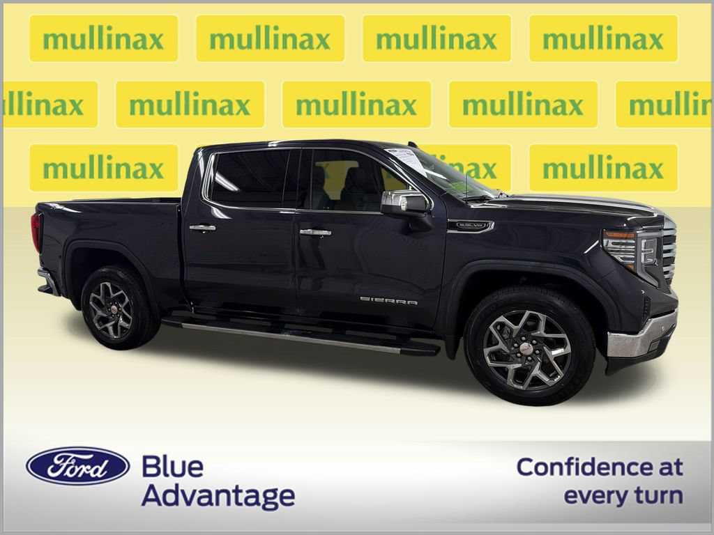 Used 2023 GMC Sierra 1500 SLT w/ SLT Premium Plus Package AWD/4WD image 2