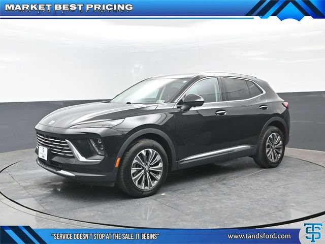 Used 2024 Buick Envision Preferred AWD/4WD image 1