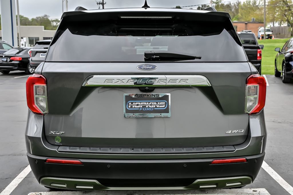 Certified 2023 Ford Explorer XLT w/ Equipment Group 202A AWD/4WD image 9