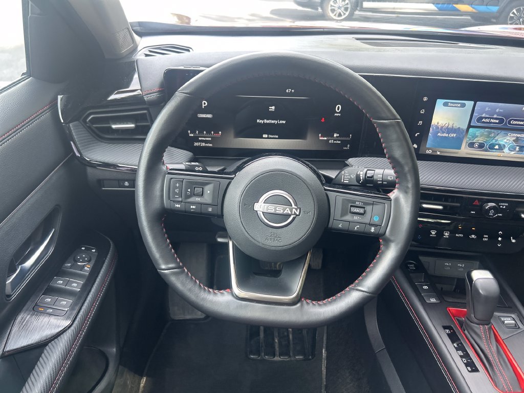 Used 2025 Nissan Kicks SR w/ SR Premium Package AWD/4WD image 17