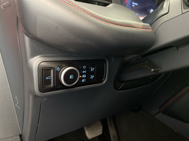 Certified 2025 Ford Explorer ST-Line AWD/4WD image 17