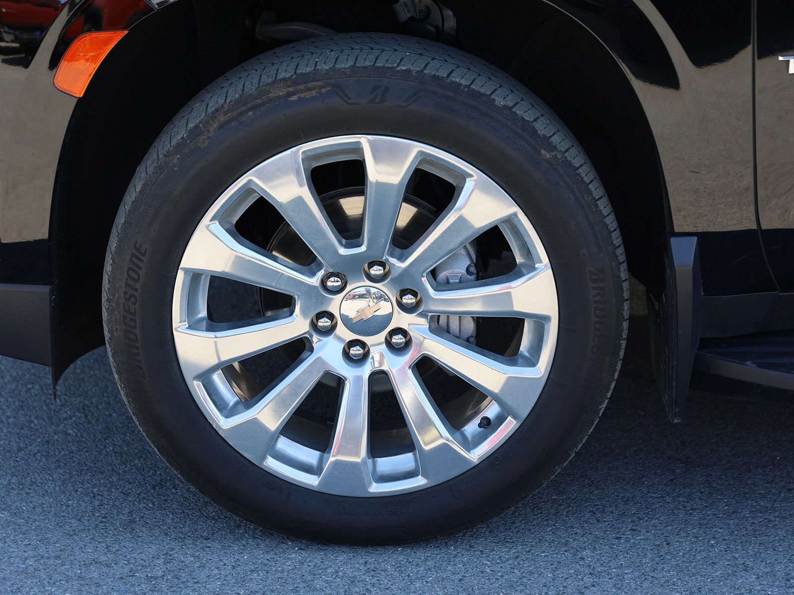Used 2024 Chevrolet Tahoe Premier AWD/4WD image 11