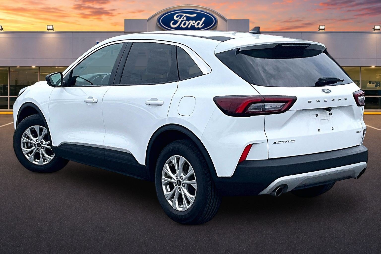 Certified 2024 Ford Escape Active AWD/4WD video 2