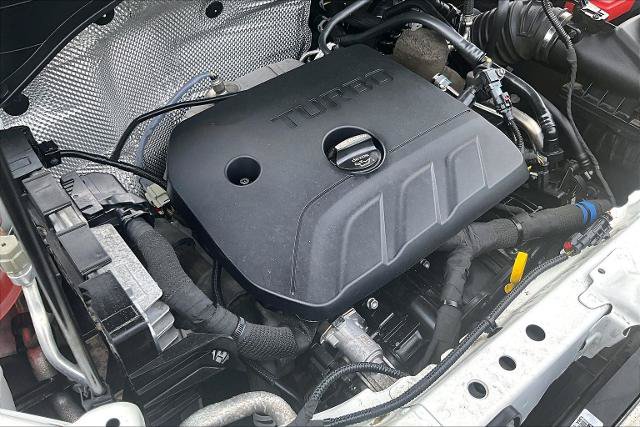 Used 2024 Buick Encore GX Sport Touring FWD image 34