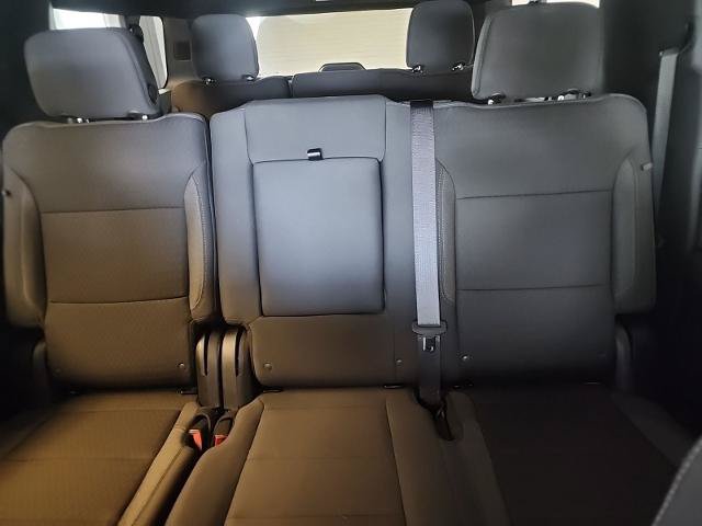 Used 2024 Chevrolet Suburban LS RWD image 31
