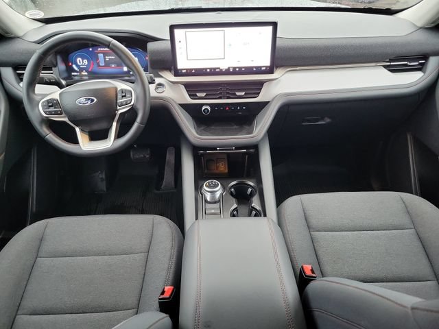 Certified 2025 Ford Explorer Active AWD/4WD image 28
