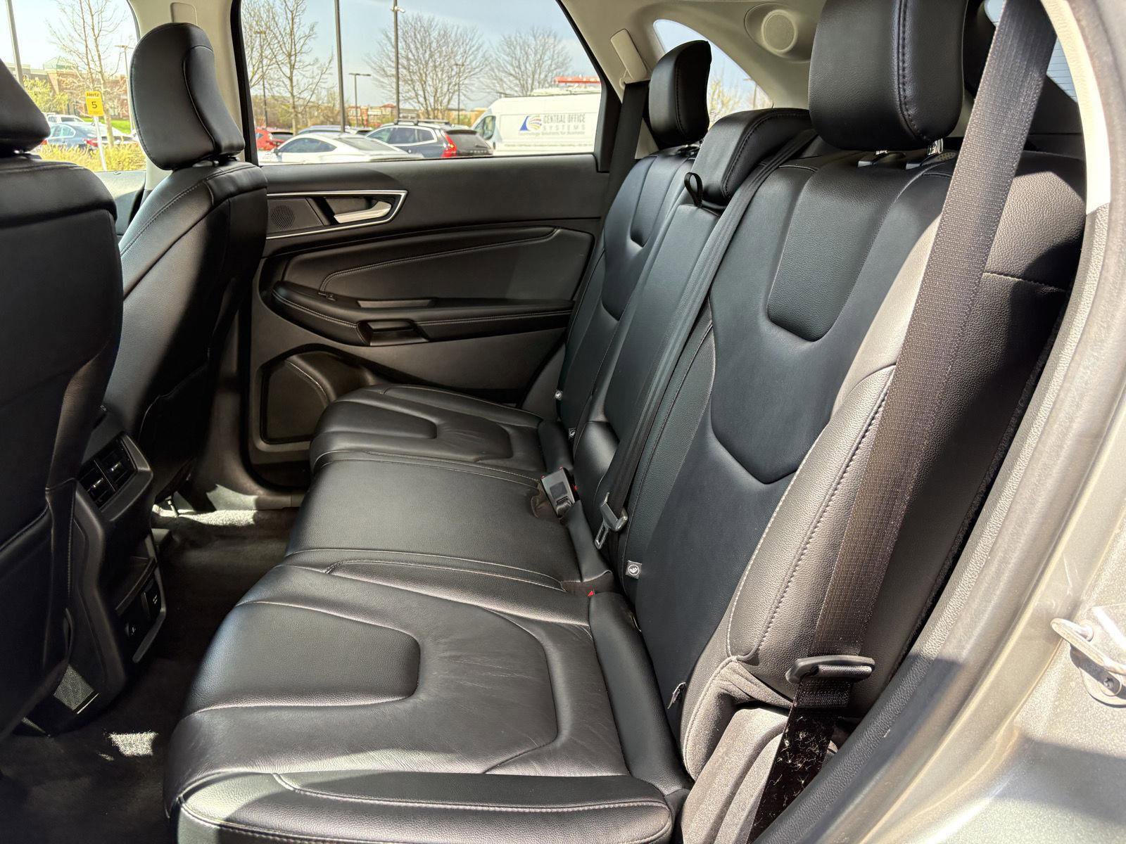 Certified 2022 Ford Edge Titanium AWD/4WD image 19