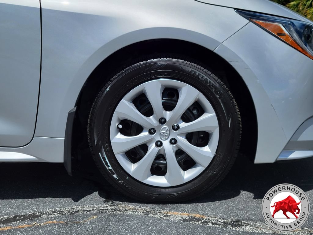 Used 2024 Toyota Corolla LE FWD image 11