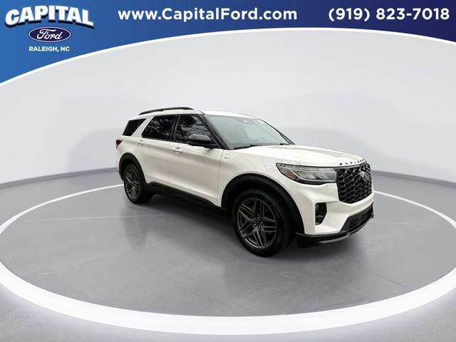 Certified 2025 Ford Explorer ST-Line w/ Premium Package image 8