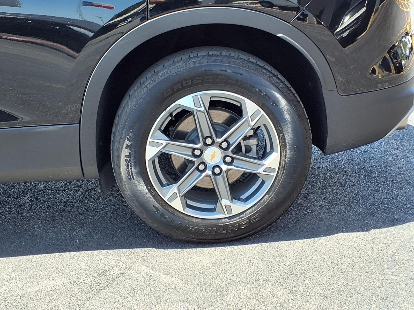 Used 2025 Chevrolet Blazer LT AWD/4WD image 9