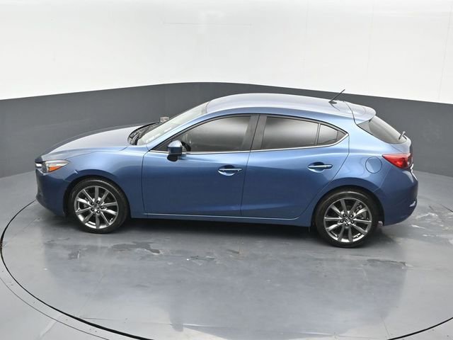 Used 2018 MAZDA MAZDA3 Touring image 12