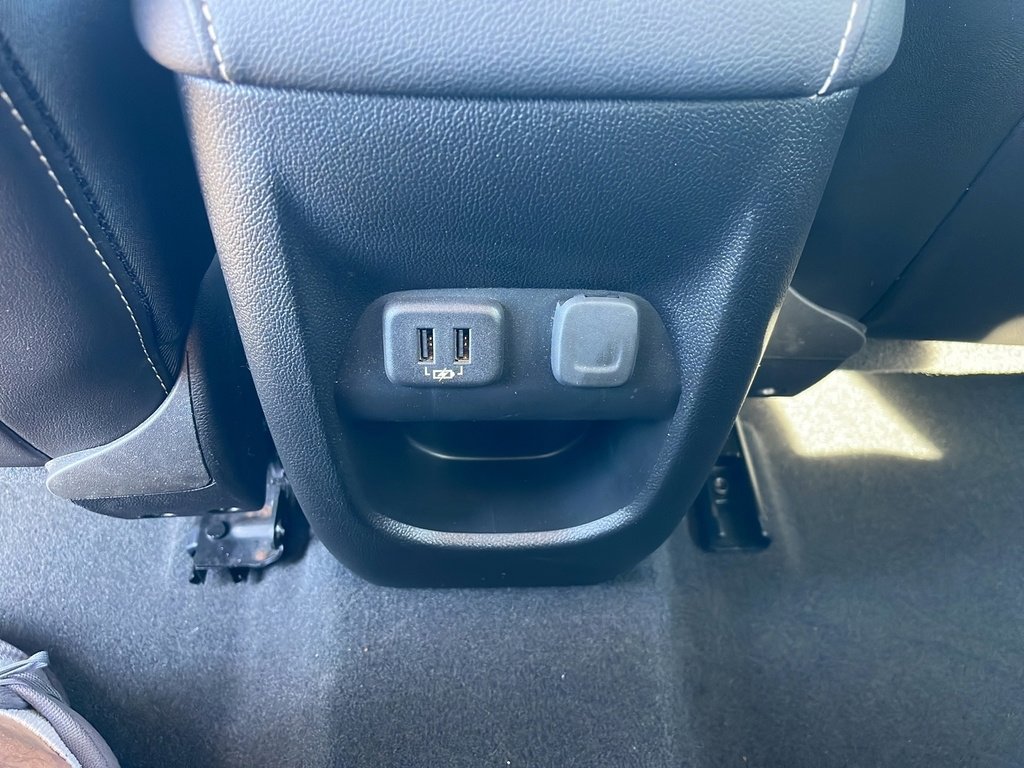 Used 2021 GMC Canyon Denali image 30