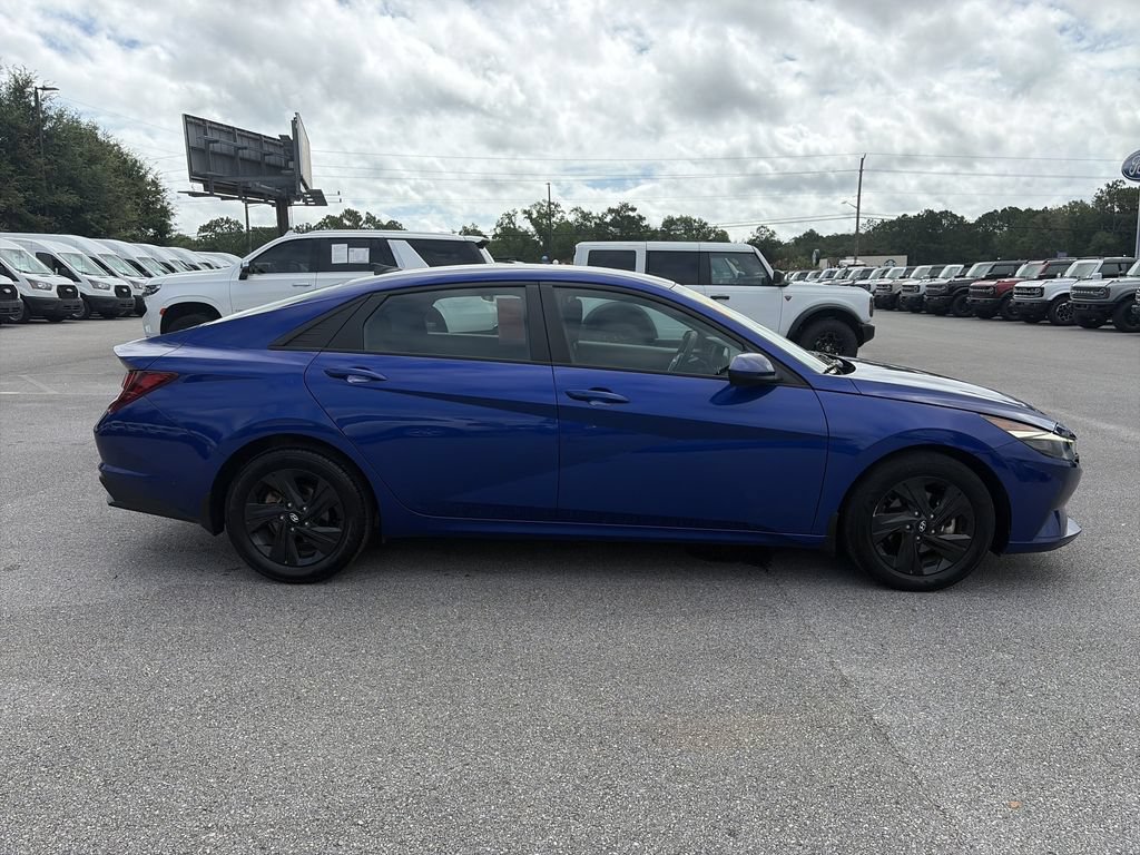 Used 2023 Hyundai Elantra SEL FWD image 8