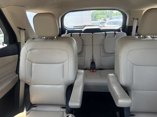 Certified 2023 Ford Explorer XLT w/ Equipment Group 202A AWD/4WD image 28