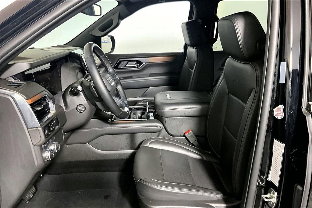 Used 2025 GMC Yukon Denali AWD/4WD image 20