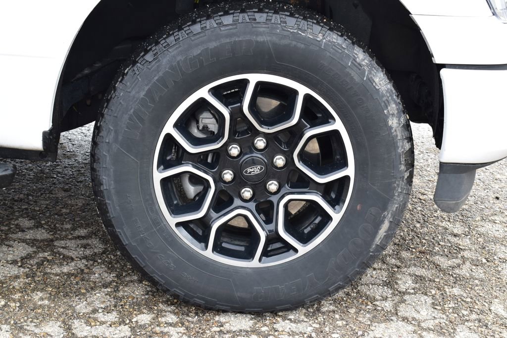 Certified 2023 Ford F150 XLT w/ Equipment Group 302A High image 4