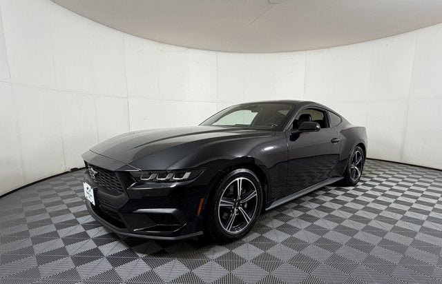 Certified 2024 Ford Mustang Coupe RWD image 2
