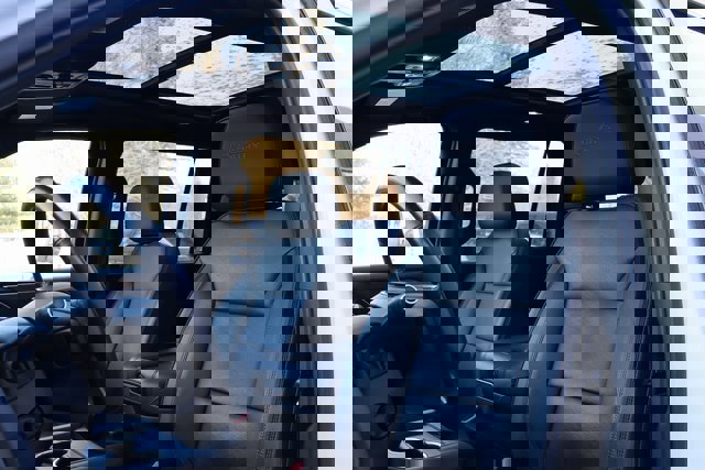 Used 2021 Chevrolet Suburban High Country image 8