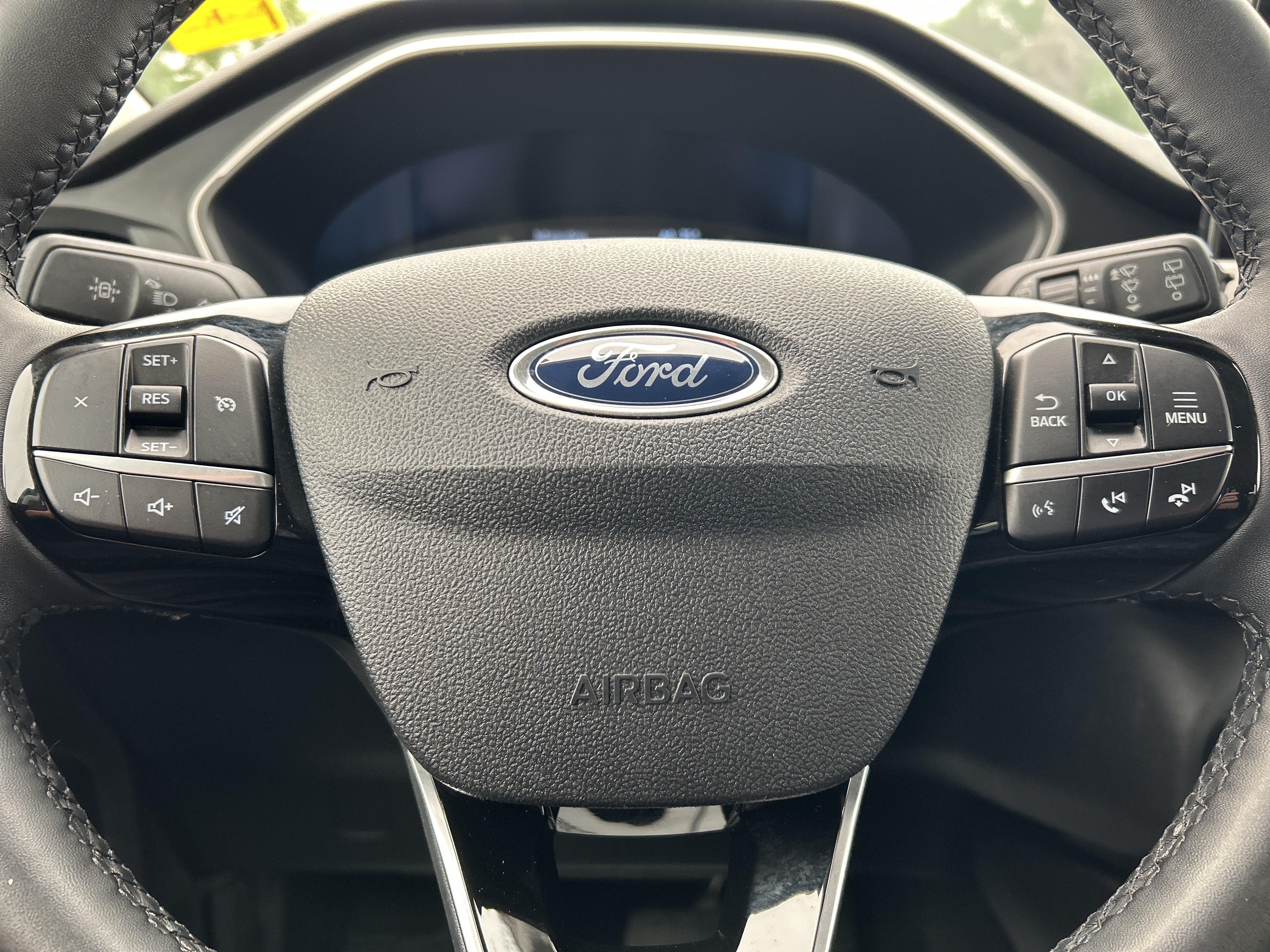 Certified 2022 Ford Escape SEL w/ Equipment Group 302A AWD/4WD image 15