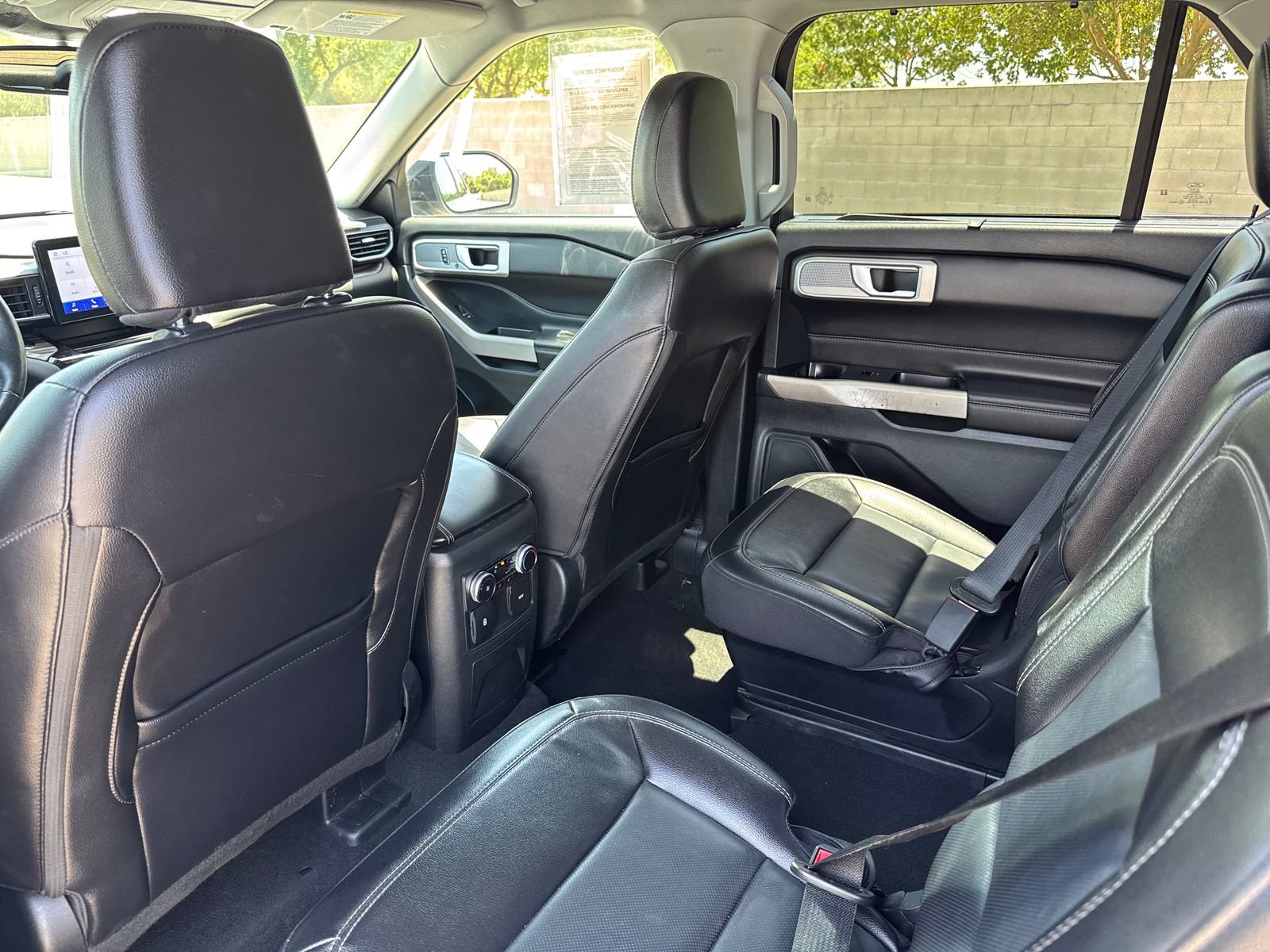 Certified 2023 Ford Explorer Limited RWD image 17