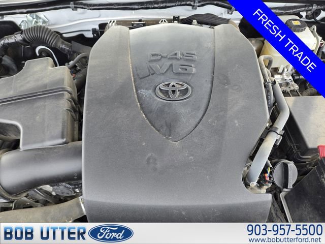 Used 2019 Toyota Tacoma TRD Off-Road w/ Technology Package AWD/4WD image 29
