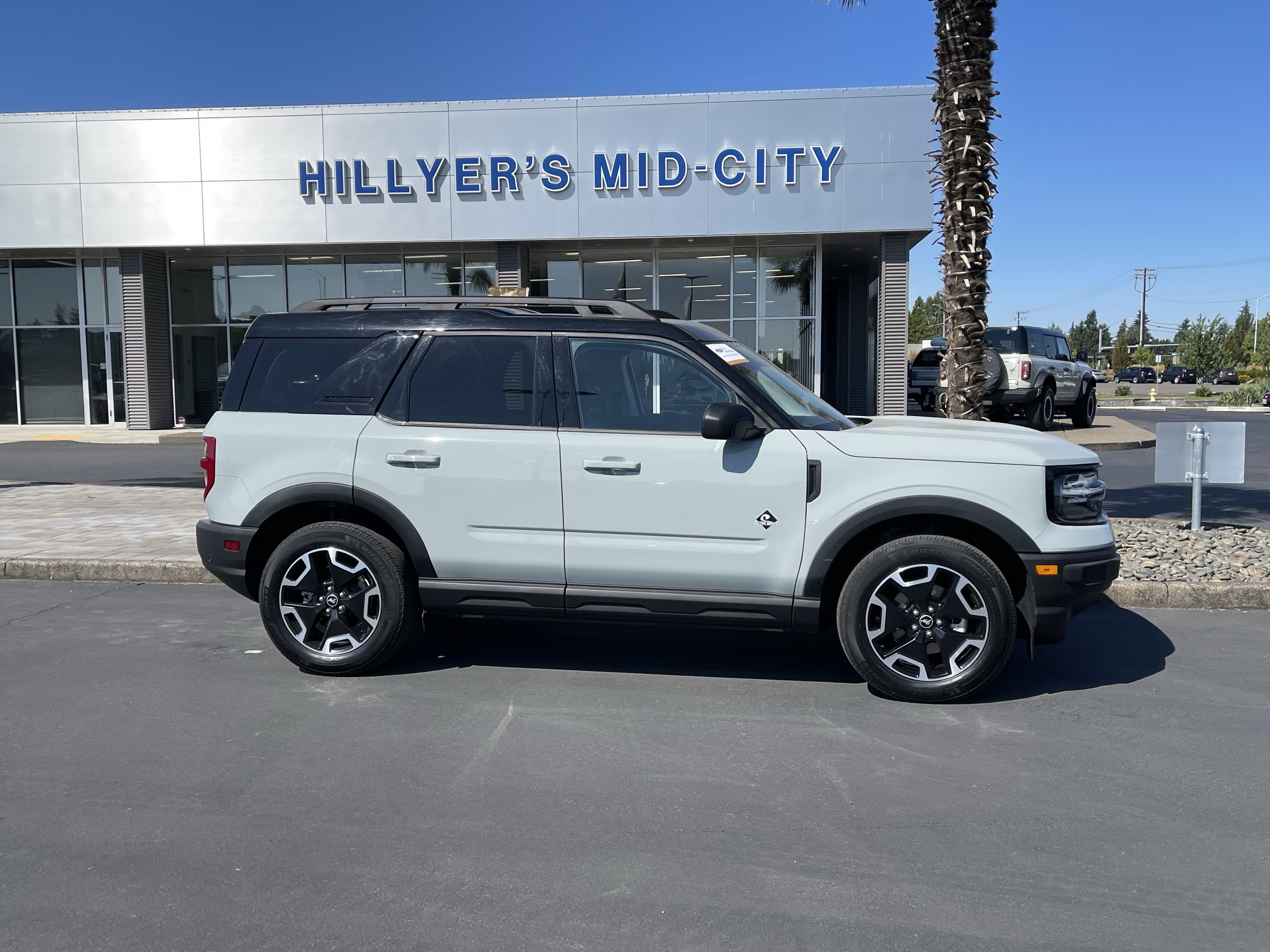 Certified 2024 Ford Bronco Sport Outer Banks AWD/4WD image 2